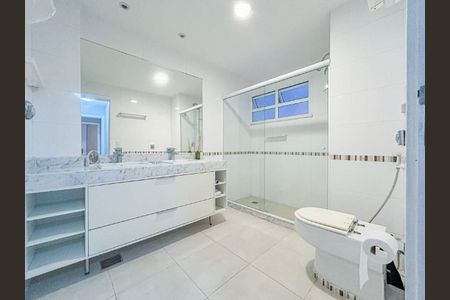 Apartamento à venda com 250m², 4 quartos e 1 vaga