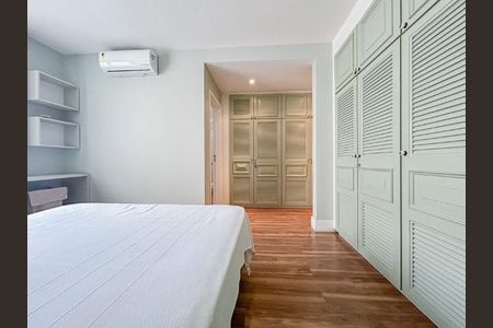 Apartamento à venda com 250m², 4 quartos e 1 vaga