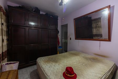 Casa à venda com 160m², 2 quartos e 2 vagas Casa à venda com 160m², 2 quartos e 2 vagasQuarto 1