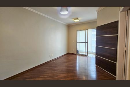 Sala de apartamento à venda com 3 quartos, 72m² em Vila Isa, São Paulo