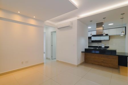 Sala de apartamento à venda com 2 quartos, 74m² em Vila Andrade, São Paulo