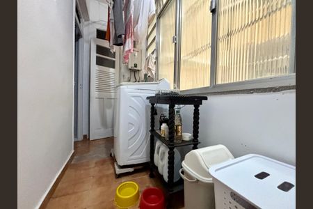 Apartamento à venda com 97m², 2 quartos e 1 vaga Apartamento à venda com 97m², 2 quartos e 1 vagaÁrea de serviço