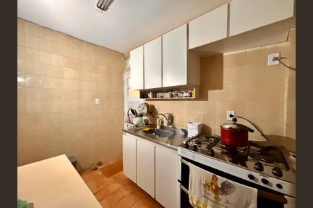 Apartamento à venda com 97m², 2 quartos e 1 vaga Apartamento à venda com 97m², 2 quartos e 1 vagaCozinha