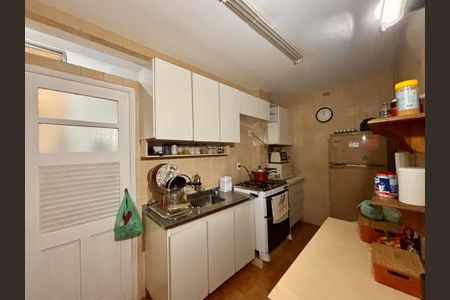 Apartamento à venda com 97m², 2 quartos e 1 vaga Apartamento à venda com 97m², 2 quartos e 1 vagaCozinha