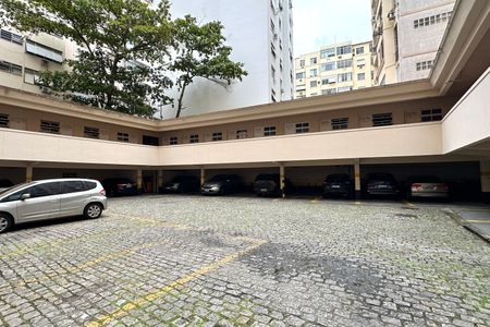 Apartamento à venda com 268m², 4 quartos e 1 vaga Apartamento à venda com 268m², 4 quartos e 1 vagaÁrea comum