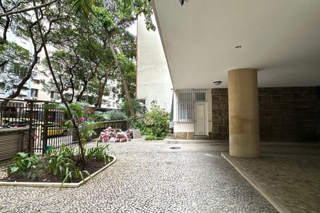 Apartamento à venda com 268m², 4 quartos e 1 vaga Apartamento à venda com 268m², 4 quartos e 1 vagaÁrea comum