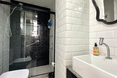 Apartamento à venda com 268m², 4 quartos e 1 vaga Apartamento à venda com 268m², 4 quartos e 1 vagaBanheiro de Serviço