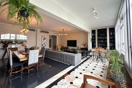 Apartamento à venda com 268m², 4 quartos e 1 vagaSala