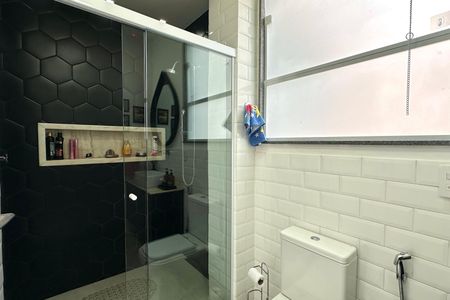 Apartamento à venda com 268m², 4 quartos e 1 vaga Apartamento à venda com 268m², 4 quartos e 1 vagaBanheiro