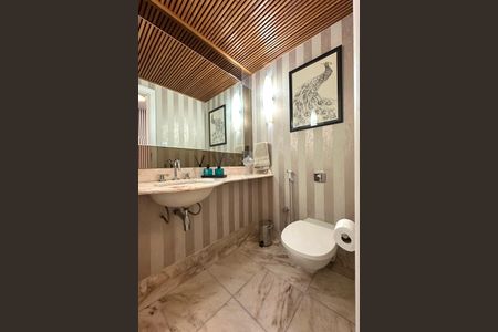 Apartamento à venda com 268m², 4 quartos e 1 vaga Apartamento à venda com 268m², 4 quartos e 1 vagaLavabo