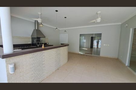Casa de condomínio à venda com 300m², 4 quartos e 4 vagas