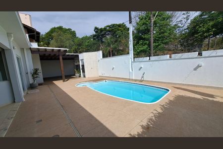 Casa de condomínio à venda com 300m², 4 quartos e 4 vagas