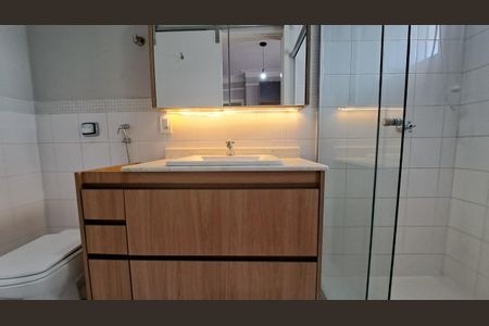 Casa de condomínio à venda com 300m², 4 quartos e 4 vagas
