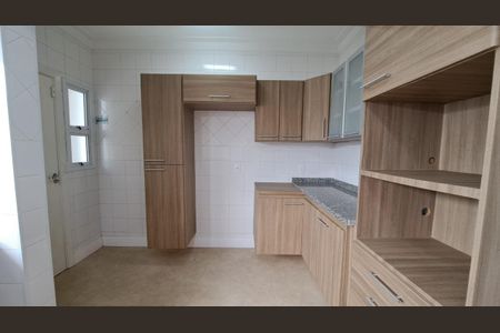 Casa de condomínio à venda com 300m², 4 quartos e 4 vagas