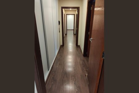 Apartamento à venda com 330m², 4 quartos e 2 vagas