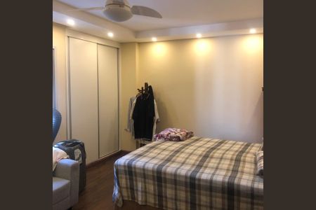 Apartamento à venda com 4 quartos, 330m² em Cambuí, Campinas