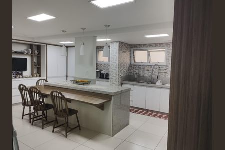 Apartamento à venda com 330m², 4 quartos e 2 vagas
