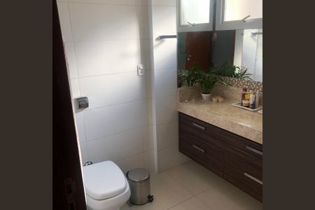 Apartamento à venda com 330m², 4 quartos e 2 vagas