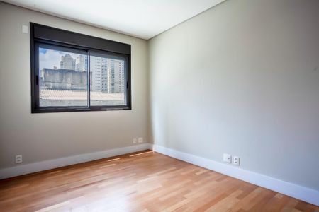 Apartamento à venda com 4 quartos, 193m² em Vila Nova Conceição, São Paulo
