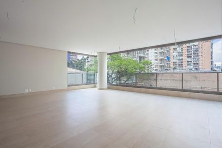 Apartamento à venda com 4 quartos, 193m² em Vila Nova Conceição, São Paulo