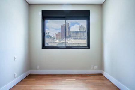 Apartamento à venda com 4 quartos, 193m² em Vila Nova Conceição, São Paulo