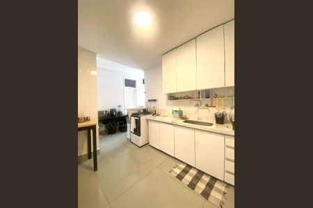 Apartamento à venda com 94m², 2 quartos e 1 vaga