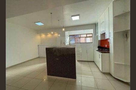 Apartamento à venda com 3 quartos, 101m² em Calafate, Belo Horizonte