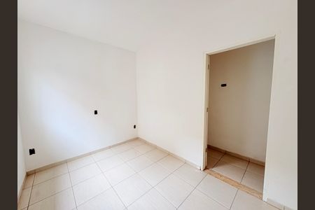 Casa à venda com 80m², 2 quartos e 2 vagasQuarto 2