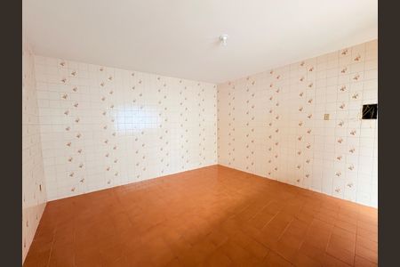 Casa à venda com 80m², 2 quartos e 2 vagasCozinha