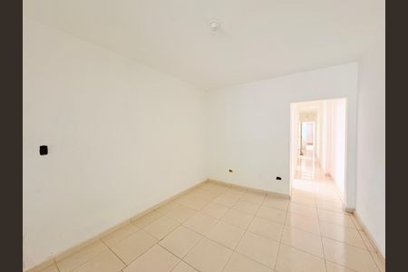 Casa à venda com 80m², 2 quartos e 2 vagasSala