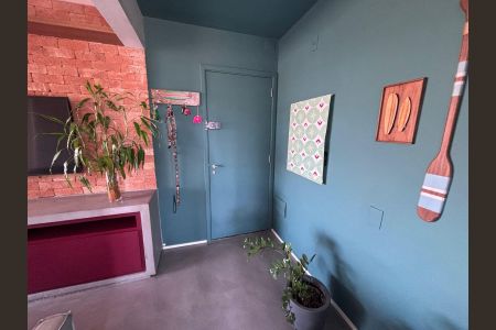 Sala de apartamento à venda com 2 quartos, 62m² em Vila Bertioga, São Paulo