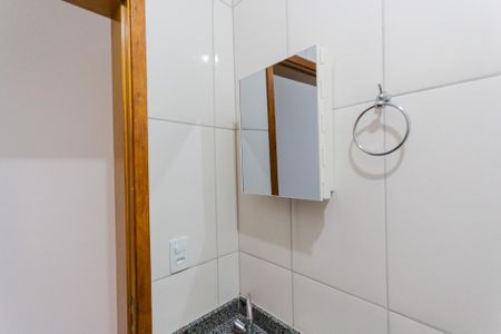 Apartamento para alugar com 80m², 2 quartos e 1 vaga Apartamento para alugar com 80m², 2 quartos e 1 vagaBanheiro