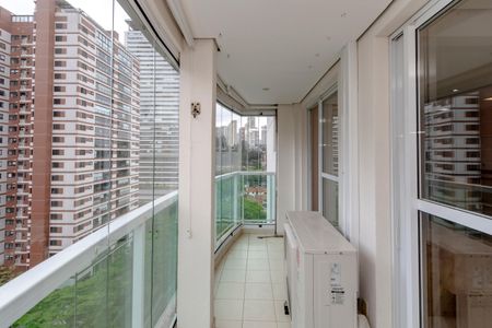 Varanda da Sala de apartamento para alugar com 2 quartos, 74m² em Santo Amaro, São Paulo