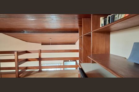 Casa para alugar com 320m², 5 quartos e 4 vagas Casa para alugar com 320m², 5 quartos e 4 vagasEscritório