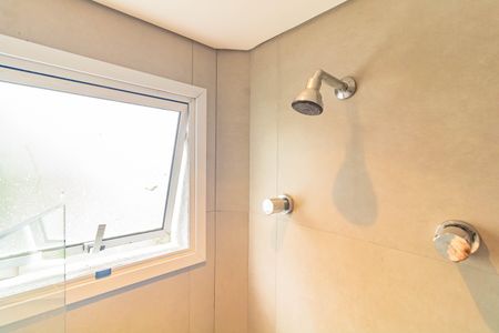 Apartamento à venda com 77m², 2 quartos e 1 vaga Apartamento à venda com 77m², 2 quartos e 1 vagaBanheiro da Suíte