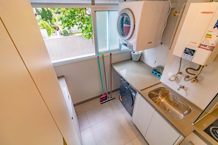 Apartamento à venda com 77m², 2 quartos e 1 vaga Apartamento à venda com 77m², 2 quartos e 1 vagaÁrea de Serviço