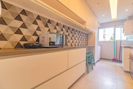 Apartamento à venda com 77m², 2 quartos e 1 vaga Apartamento à venda com 77m², 2 quartos e 1 vagaCozinha