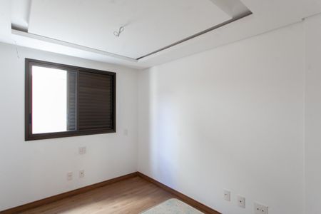 Apartamento à venda com 295m², 3 quartos e 4 vagasSuíte 2
