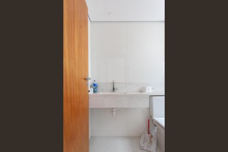 Apartamento à venda com 295m², 3 quartos e 4 vagasBanheiro da Suíte 2