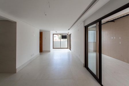 Apartamento à venda com 295m², 3 quartos e 4 vagasSala