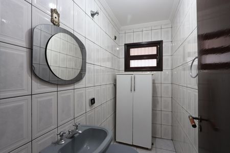 Casa à venda com 195m², 3 quartos e 2 vagasBanheiro Social 2