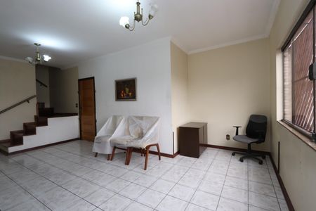 Sala de casa à venda com 3 quartos, 195m² em Parque Santa Madalena, São Paulo