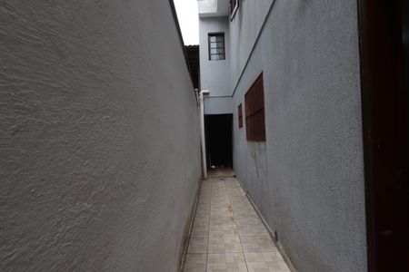 Casa à venda com 195m², 3 quartos e 2 vagasCorredor Externo