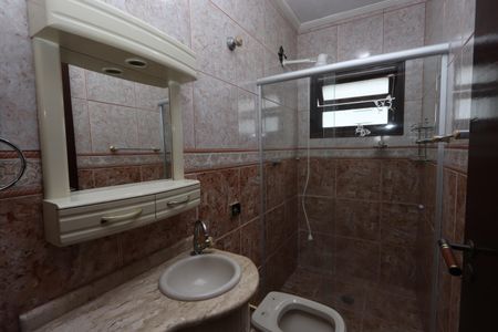 Casa à venda com 195m², 3 quartos e 2 vagasBanheiro Social 1