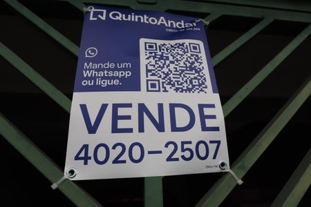 Casa à venda com 195m², 3 quartos e 2 vagasPlaca