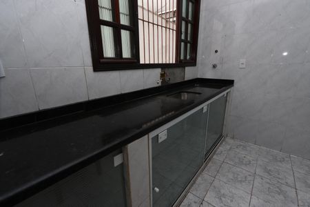 Casa à venda com 195m², 3 quartos e 2 vagasCozinha