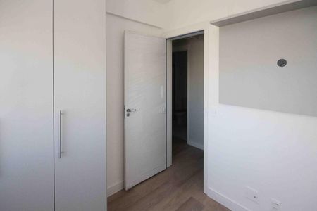 Apartamento à venda com 81m², 3 quartos e 1 vaga Apartamento à venda com 81m², 3 quartos e 1 vagaQuarto 02