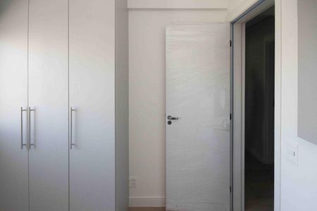 Apartamento à venda com 81m², 3 quartos e 1 vaga Apartamento à venda com 81m², 3 quartos e 1 vagaQuarto 02