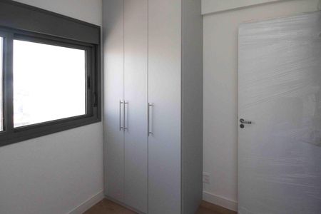 Apartamento à venda com 81m², 3 quartos e 1 vaga Apartamento à venda com 81m², 3 quartos e 1 vagaQuarto 02