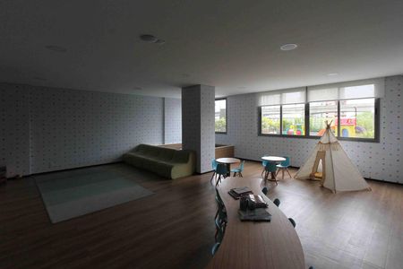 Apartamento à venda com 81m², 3 quartos e 1 vaga Apartamento à venda com 81m², 3 quartos e 1 vagaBrinquedoteca